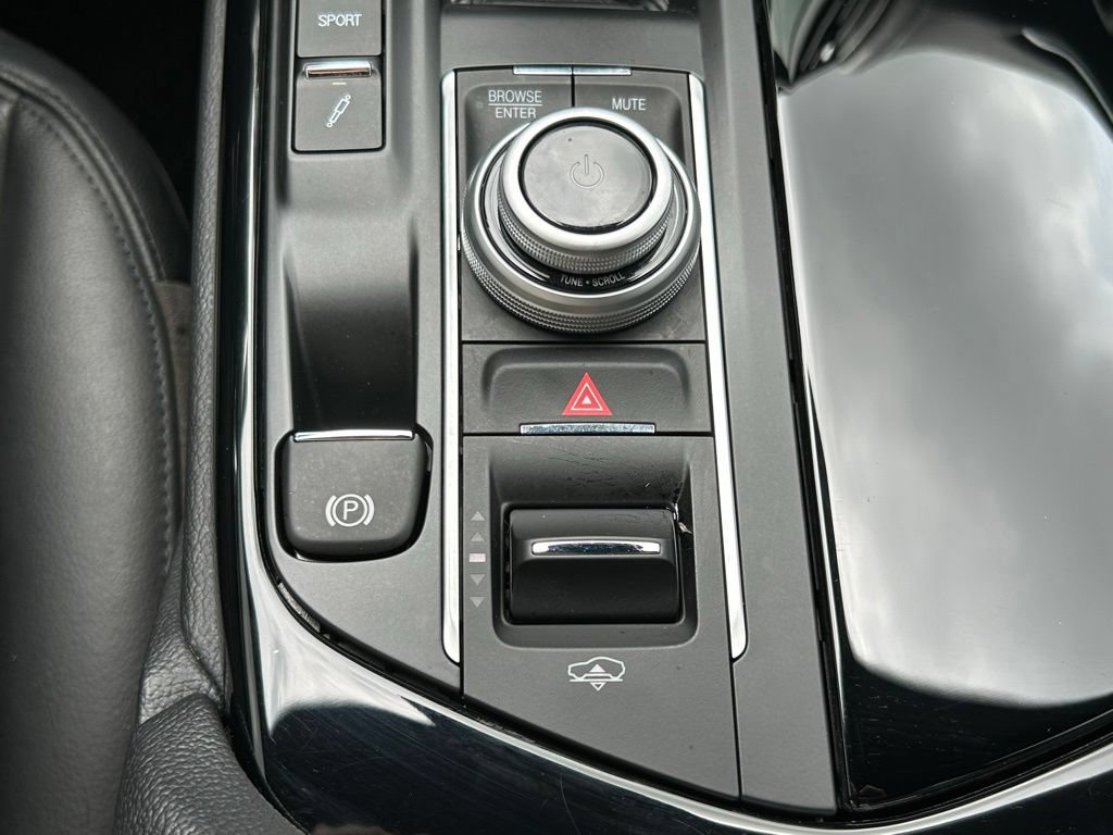 Used 2023 Maserati Levante GT AWD/4WD image 33