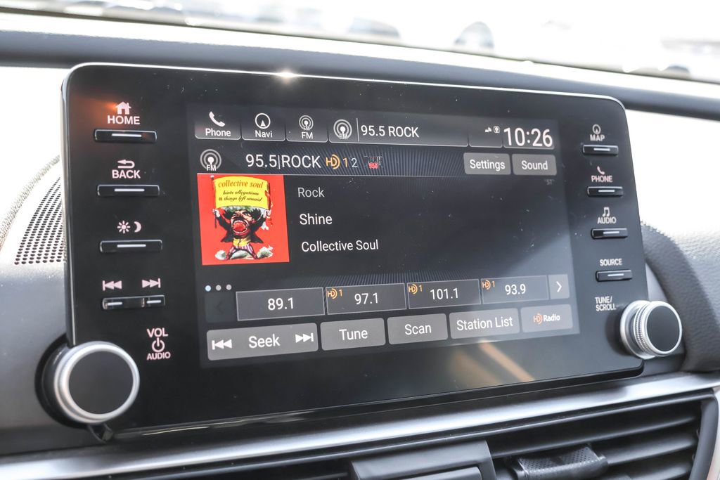 Used 2019 Honda Accord Touring image 24