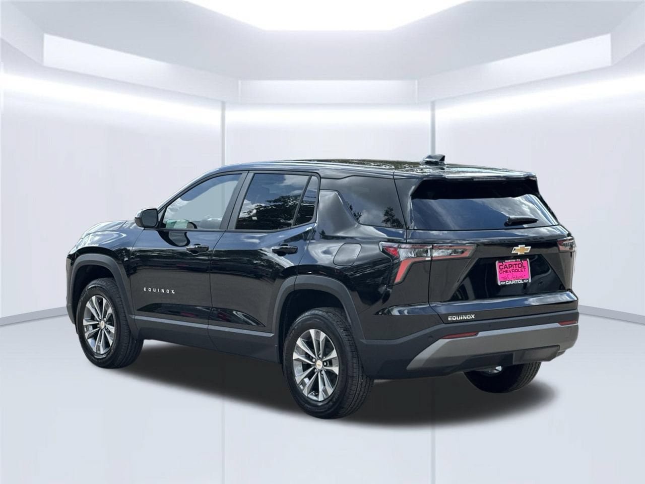 New 2027 Chevrolet Equinox LT FWD image 3
