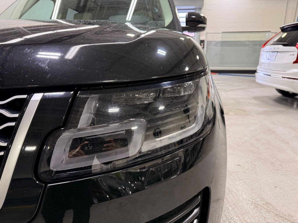 Used 2021 Land Rover Range Rover Westminster Edition image 9