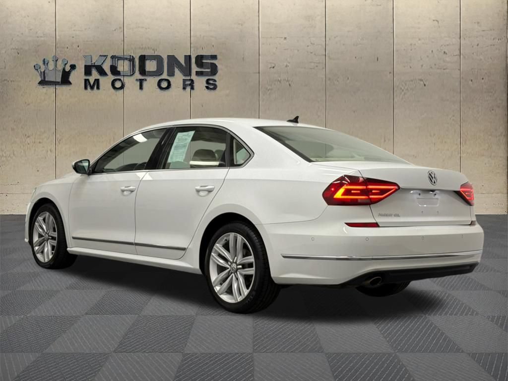 Used 2017 Volkswagen Passat 1.8T SEL Premium FWD image 6