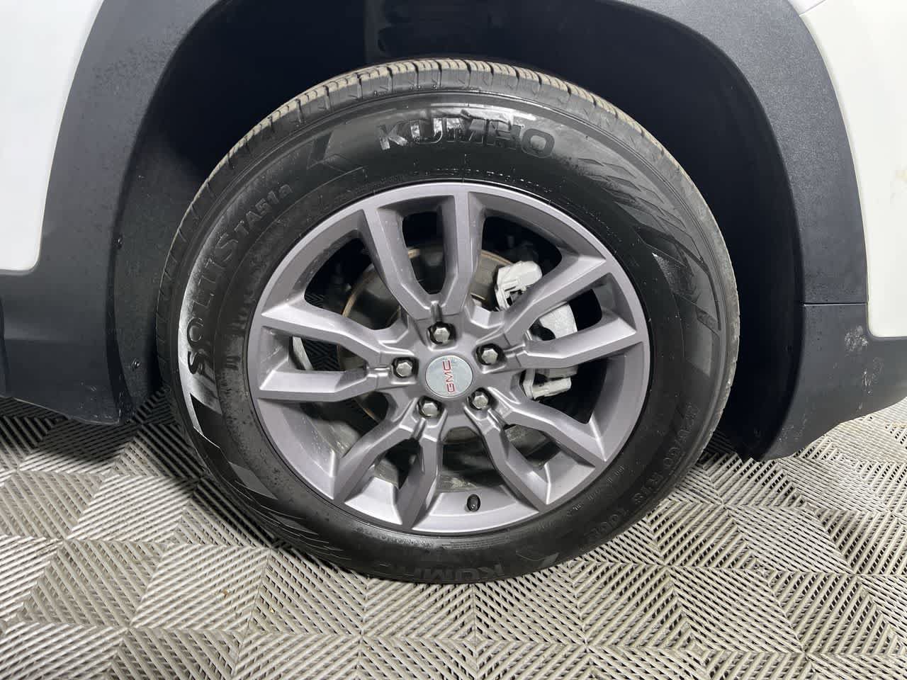 Used 2023 GMC Terrain SLT w/ Tech Package AWD/4WD image 10