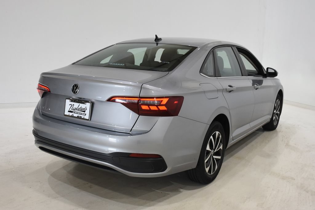 Used 2024 Volkswagen Jetta S FWD image 4