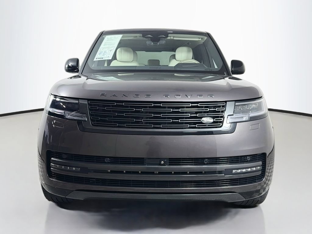 Certified 2025 Land Rover Range Rover SE AWD/4WD image 2