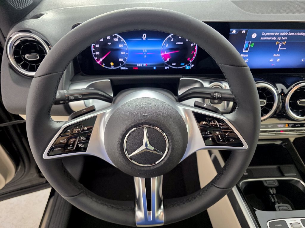 New 2026 Mercedes-Benz GLB 250 image 13