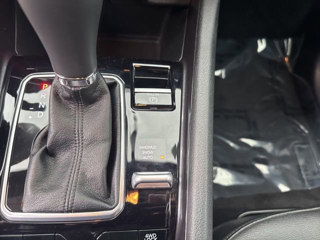 Used 2025 Jeep Compass Latitude image 23