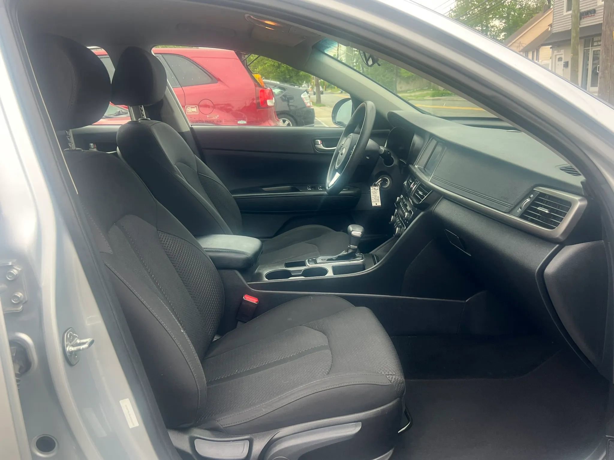 Used 2018 Kia Optima LX w/ 17" Alloy Wheels Package FWD image 30