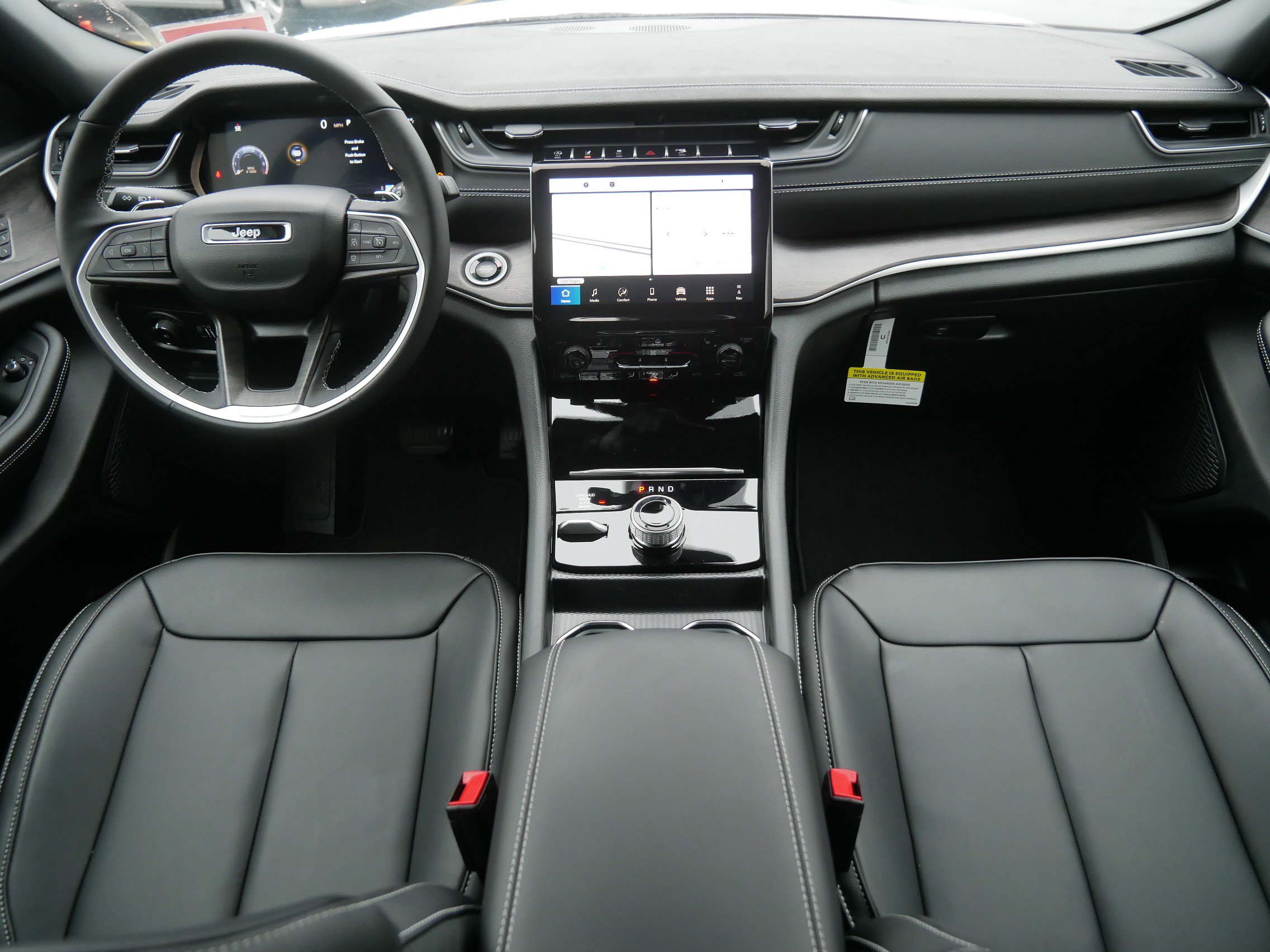 New 2025 Jeep Grand Cherokee Limited w/ Black Appearance Package image 9