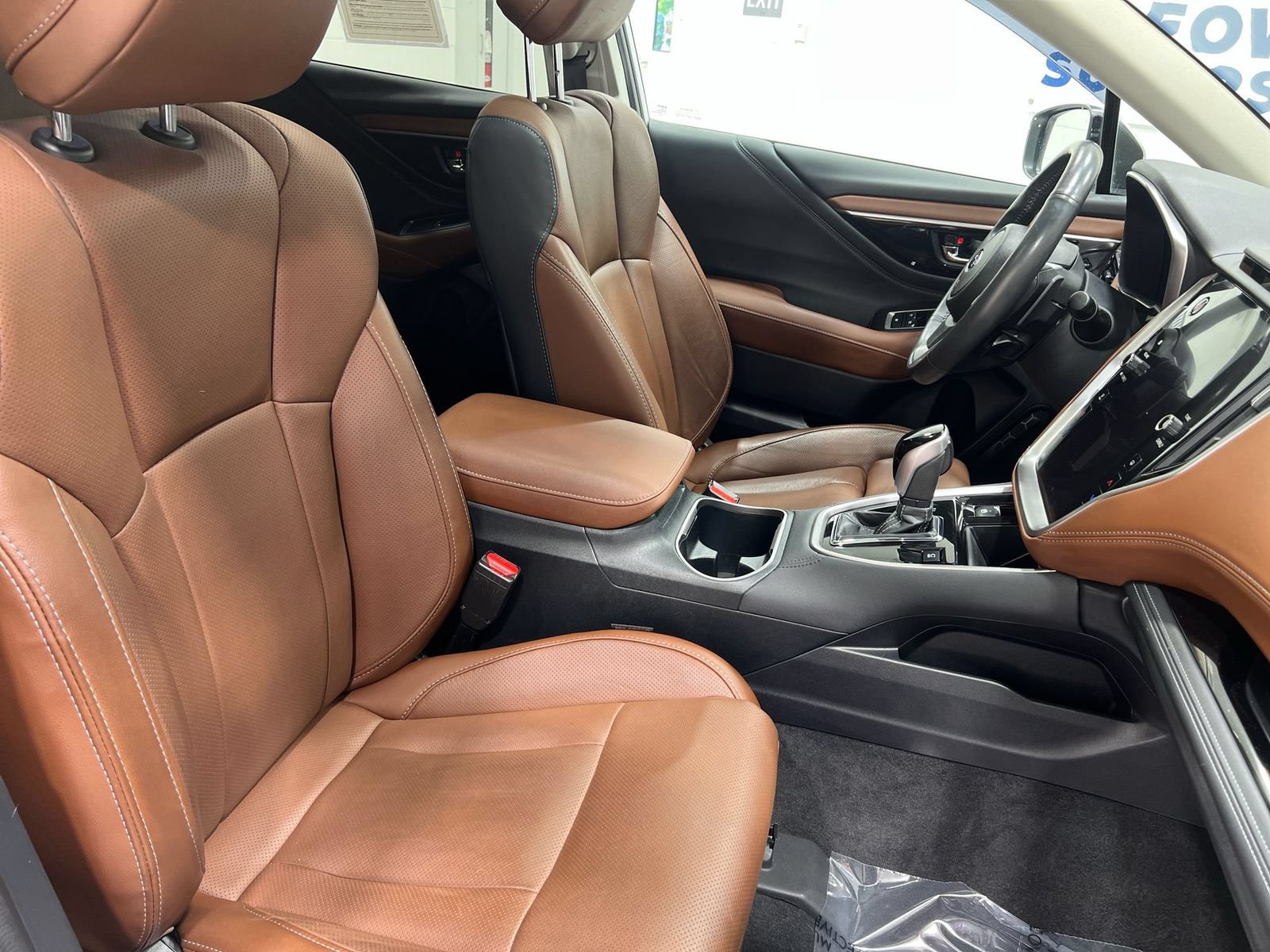 Used 2025 Subaru Outback Touring AWD/4WD image 24