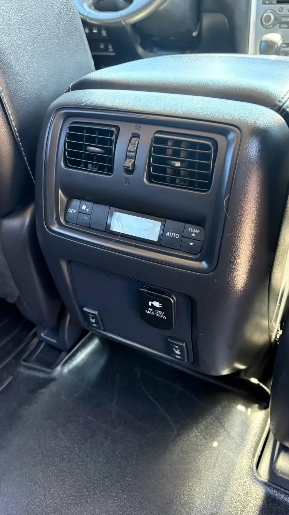 Used 2017 Nissan Pathfinder SL w/ Trailer Tow Package image 35