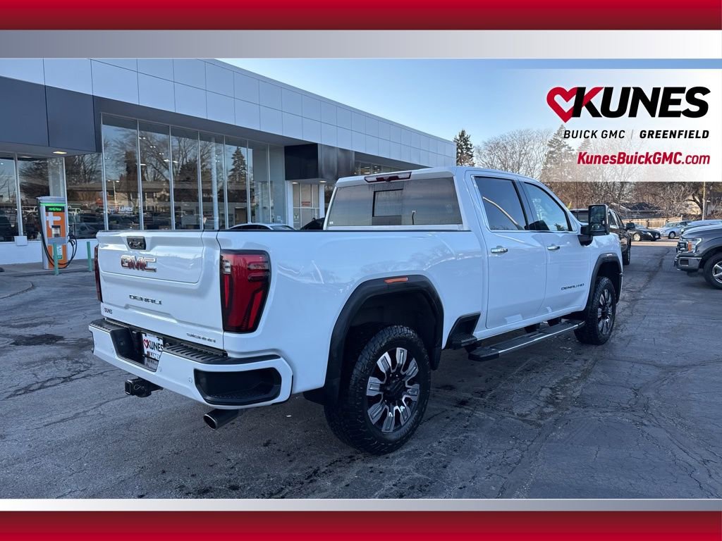 Used 2024 GMC Sierra 2500 Denali AWD/4WD image 5