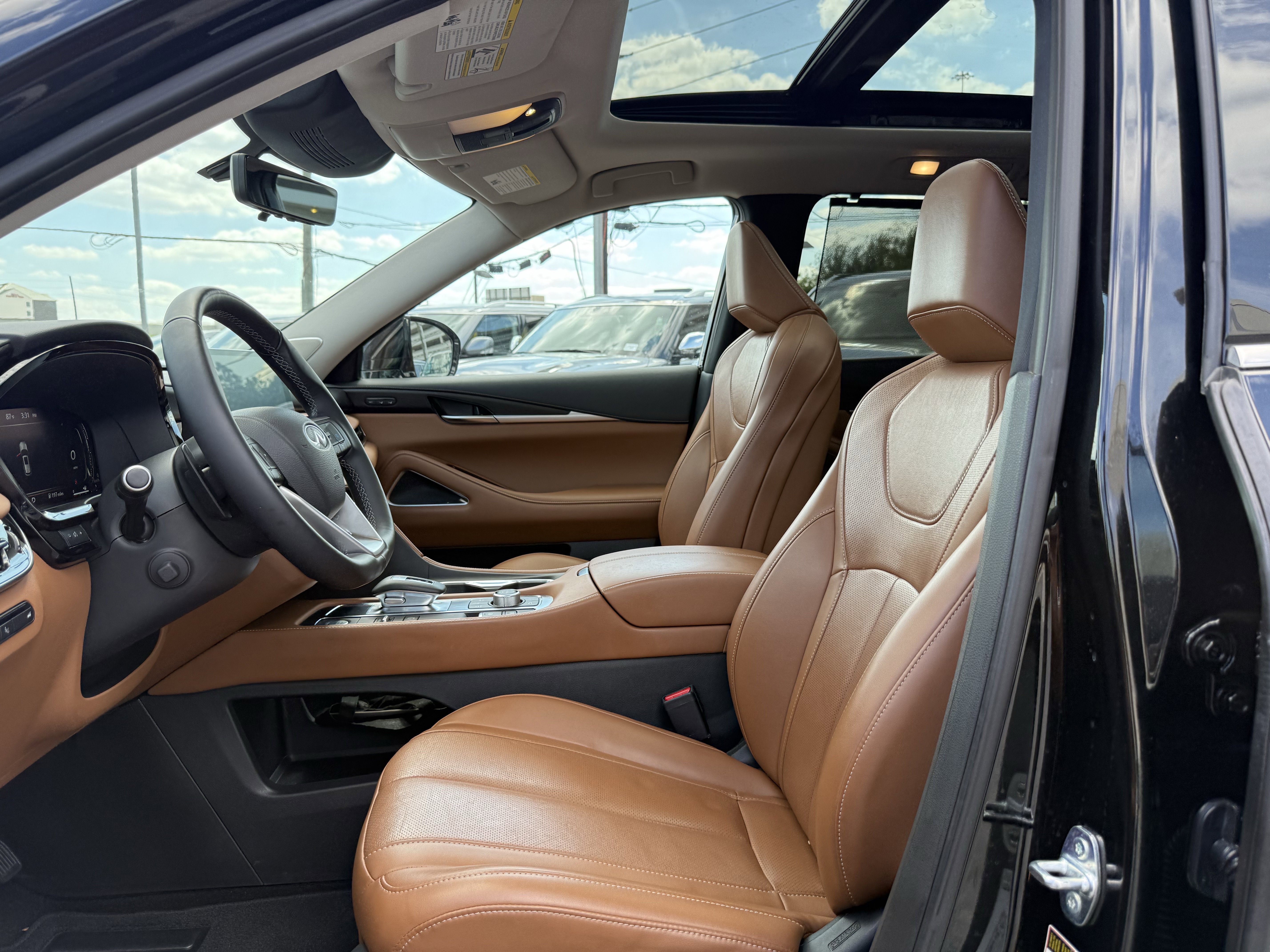 Certified 2023 INFINITI QX60 Sensory w/ Vision Package AWD/4WD image 12