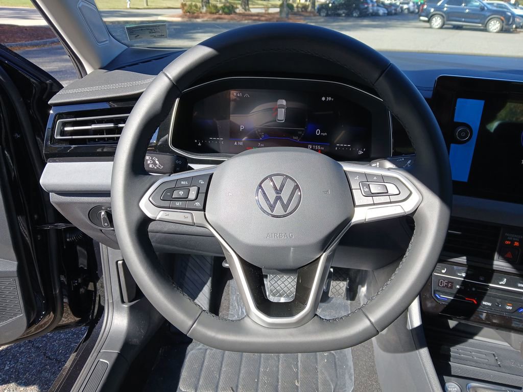 New 2026 Volkswagen Jetta SE FWD image 14