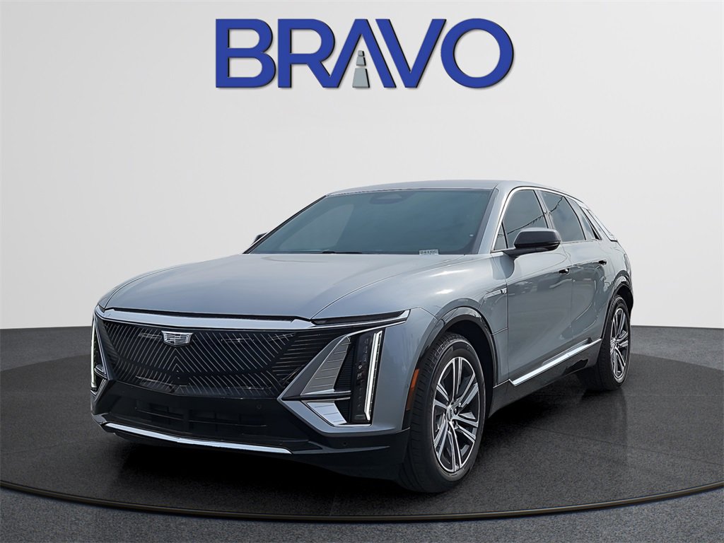 New 2024 Cadillac Lyriq Luxury