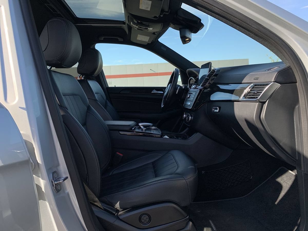 Used 2019 Mercedes-Benz GLS 450 4MATIC image 35