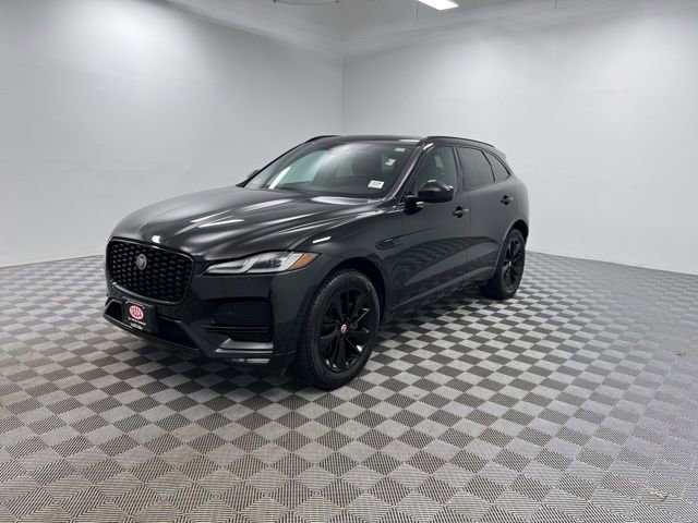 Used 2022 Jaguar F-PACE S image 3