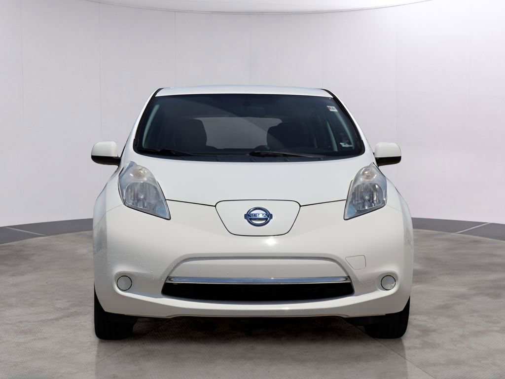 Used 2015 Nissan Leaf S FWD image 2