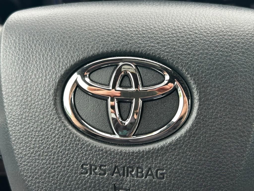 Certified 2025 Toyota Sienna XLE Woodland Edition AWD/4WD image 43