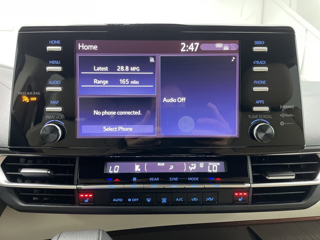 Used 2023 Toyota Sienna XLE image 31