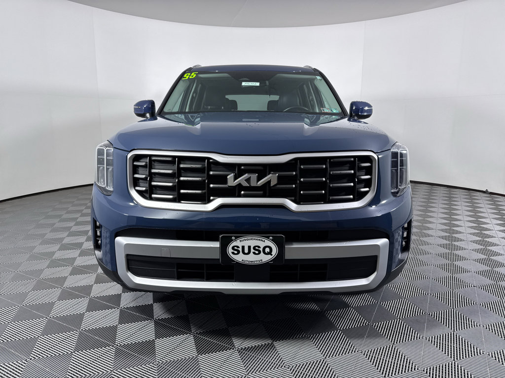 Used 2025 Kia Telluride S AWD/4WD image 2
