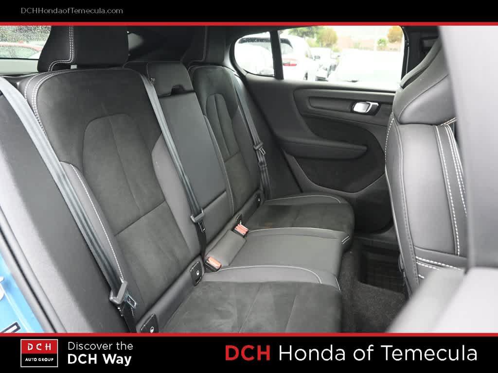 Used 2023 Volvo C40 P8 Recharge Ultimate w/ Protection Package Premier AWD/4WD image 20