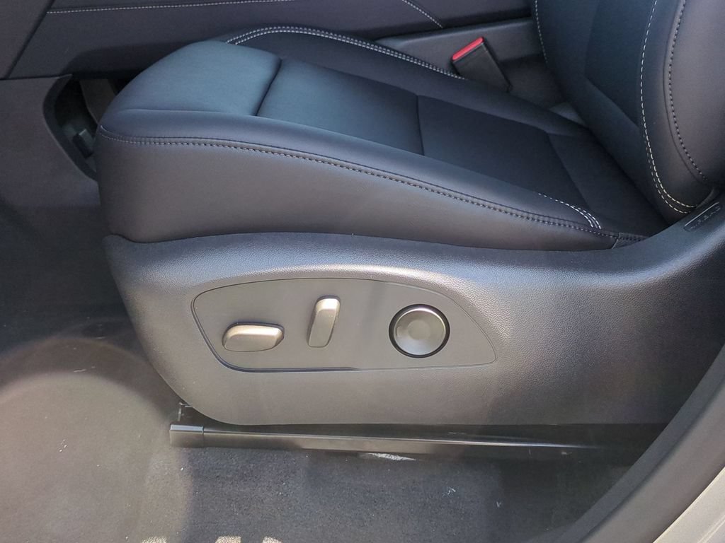 New 2026 GMC Acadia Elevation w/ Black Edition FWD image 20
