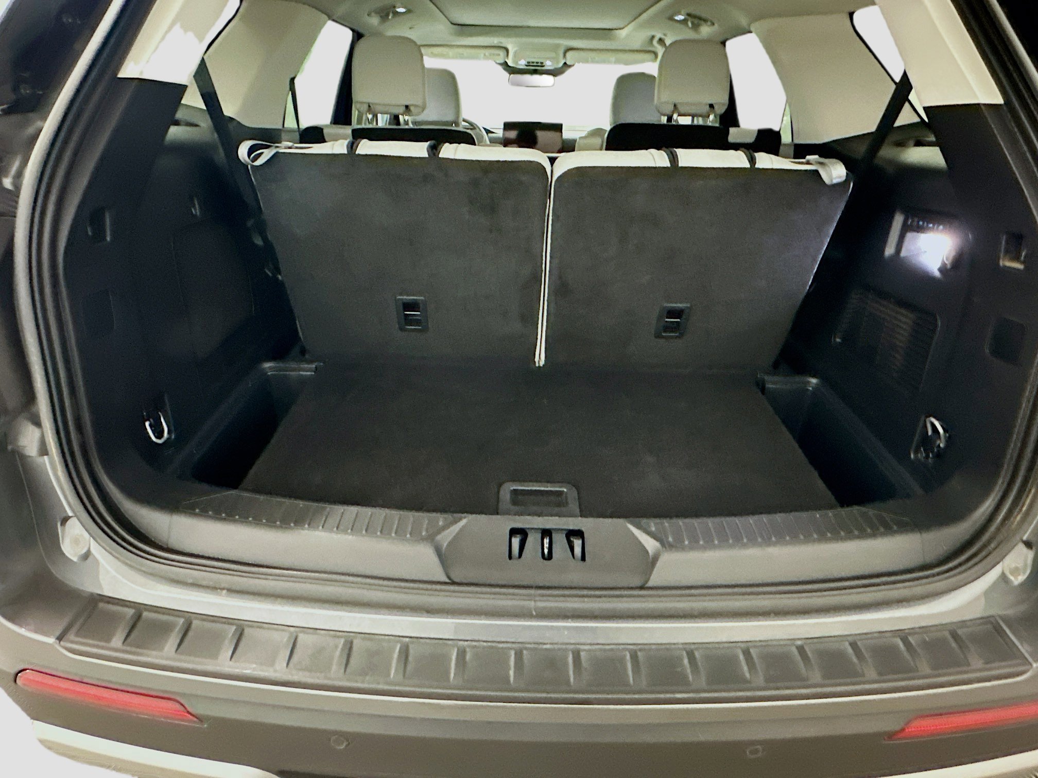 Used 2025 Ford Explorer Platinum w/ LUX Leather Package image 31