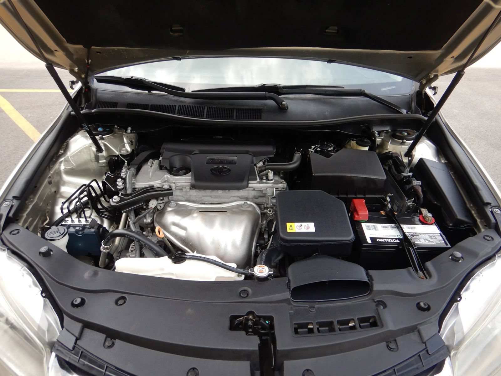 Used 2017 Toyota Camry SE FWD image 30