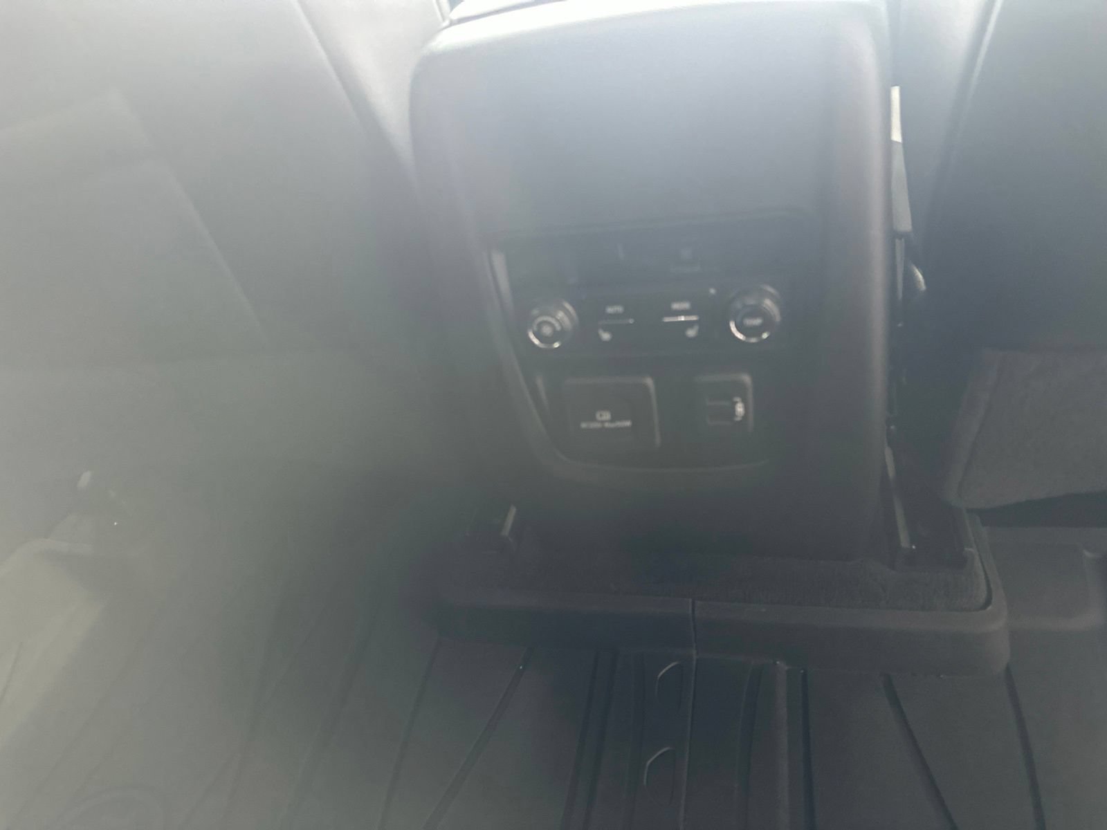 Used 2023 Buick Enclave Avenir w/ Avenir Technology Package AWD/4WD image 14