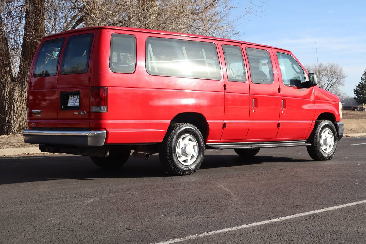 Used 2009 Ford E-350 and Econoline 350 XLT image 5