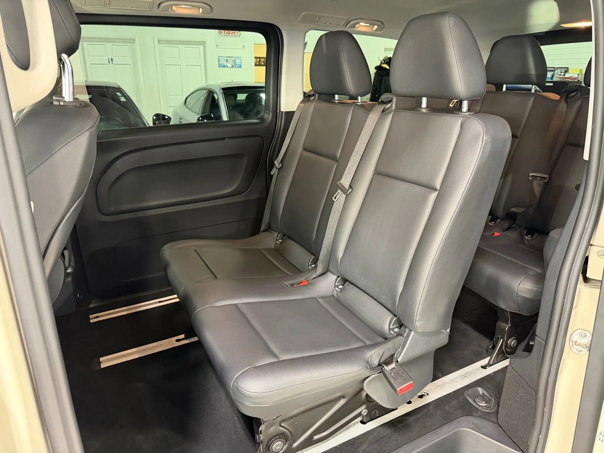 Used 2019 Mercedes-Benz Metris Passenger image 26