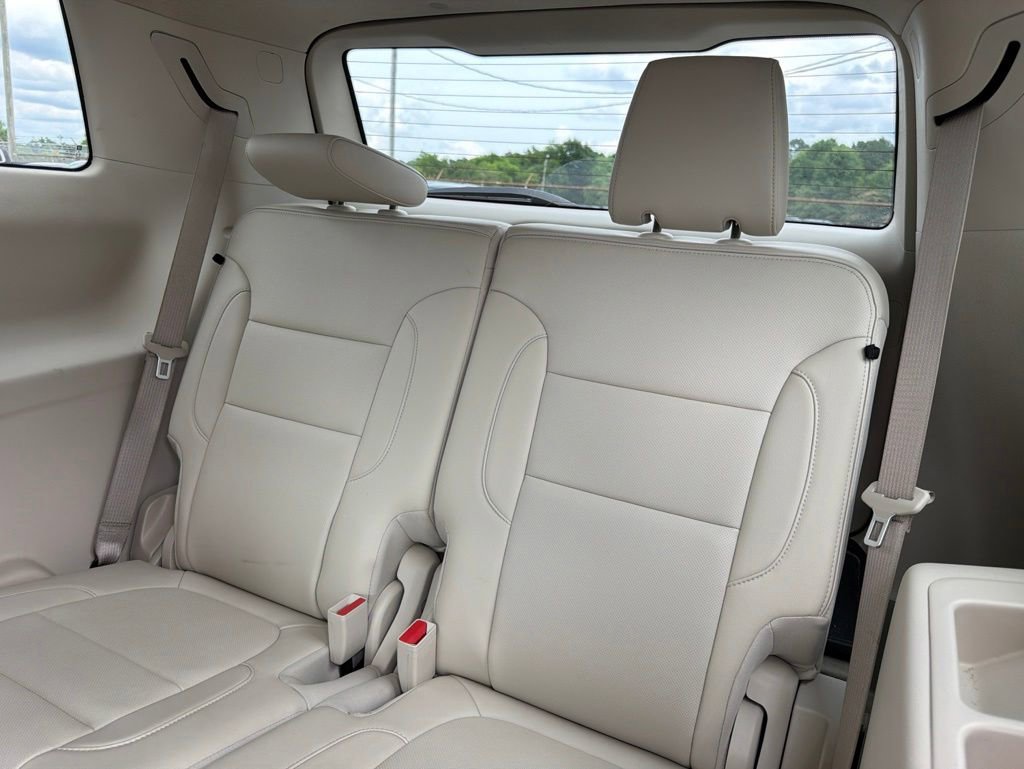 Used 2023 GMC Acadia Denali w/ Denali Ultimate Package FWD image 15