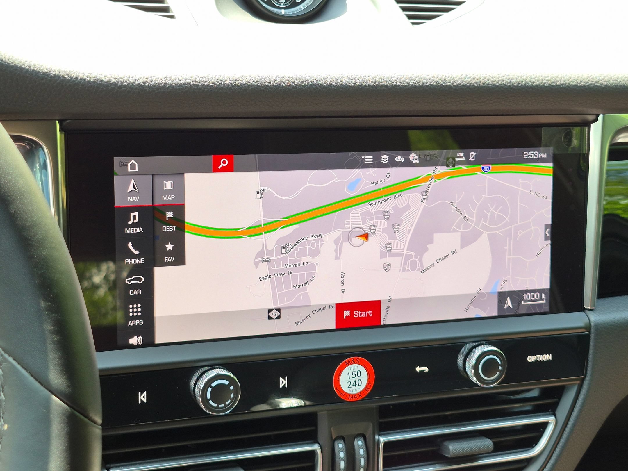 Certified 2026 Porsche Macan AWD/4WD image 16