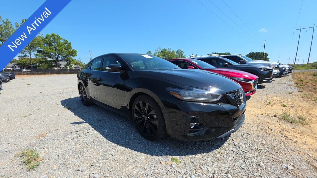 Used 2023 Nissan Maxima SR w/ Sport Mat Group FWD image 1