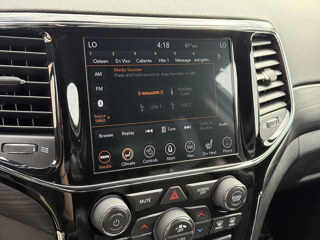Used 2021 Jeep Grand Cherokee Laredo X AWD/4WD image 12