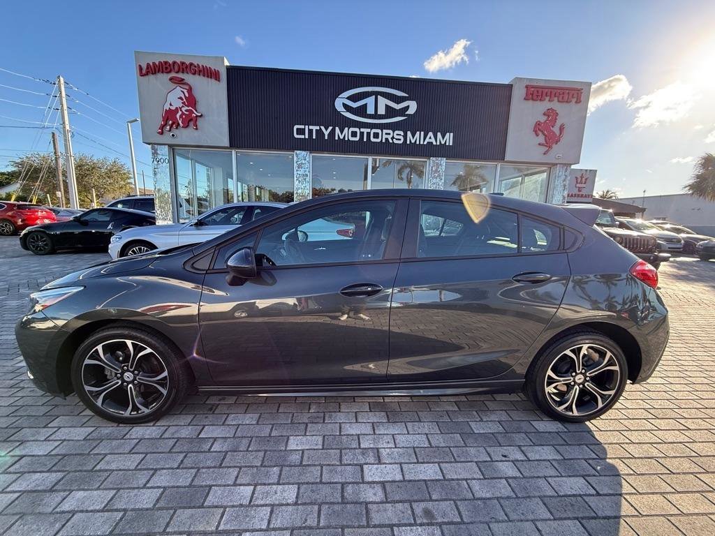 Used 2019 Chevrolet Cruze LT w/ Convenience Package image 4