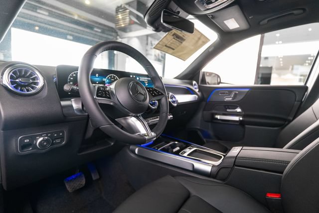 New 2026 Mercedes-Benz GLB 250 4MATIC image 4