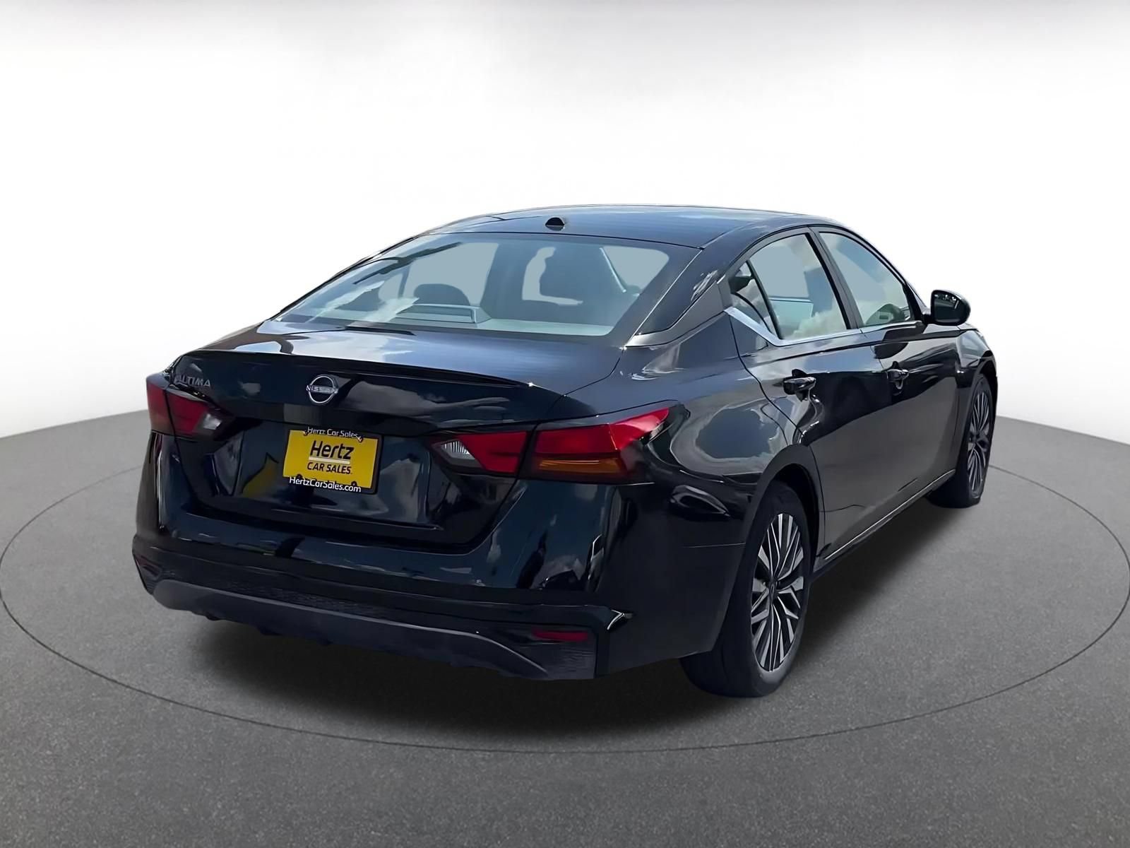 Used 2026 Nissan Altima 2.5 SV FWD image 14