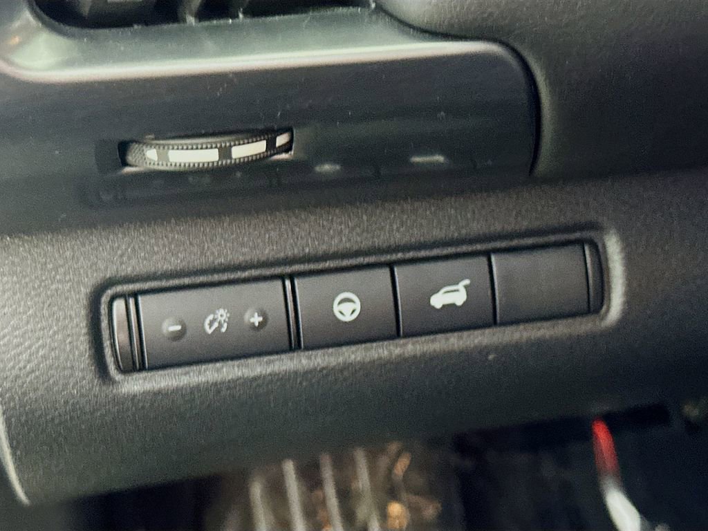 Used 2024 Nissan Pathfinder SL image 22