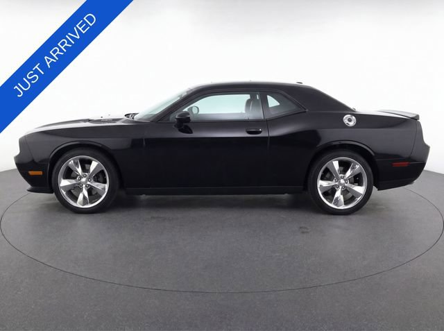 Used 2014 Dodge Challenger R/T RWD image 4