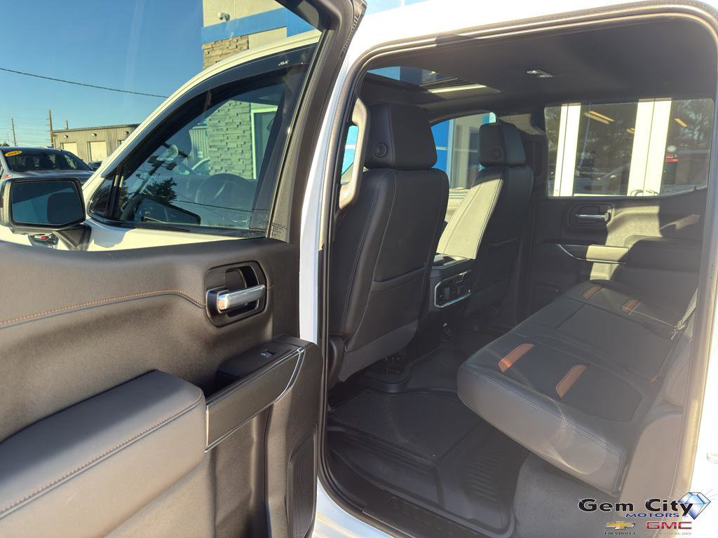 Used 2021 GMC Sierra 1500 AT4 w/ AT4 Premium Package image 11