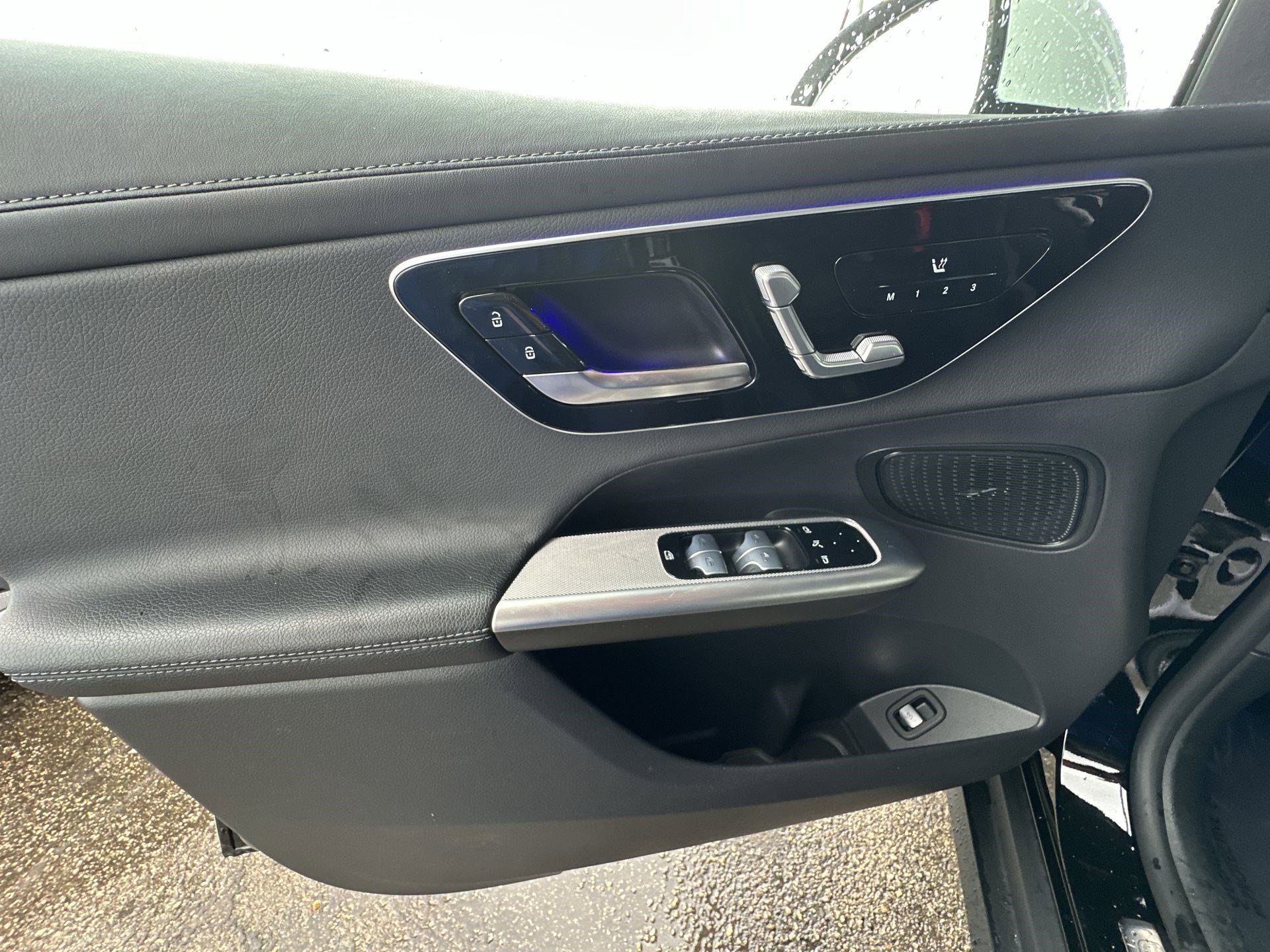 Used 2024 Mercedes-Benz GLC 300 image 31