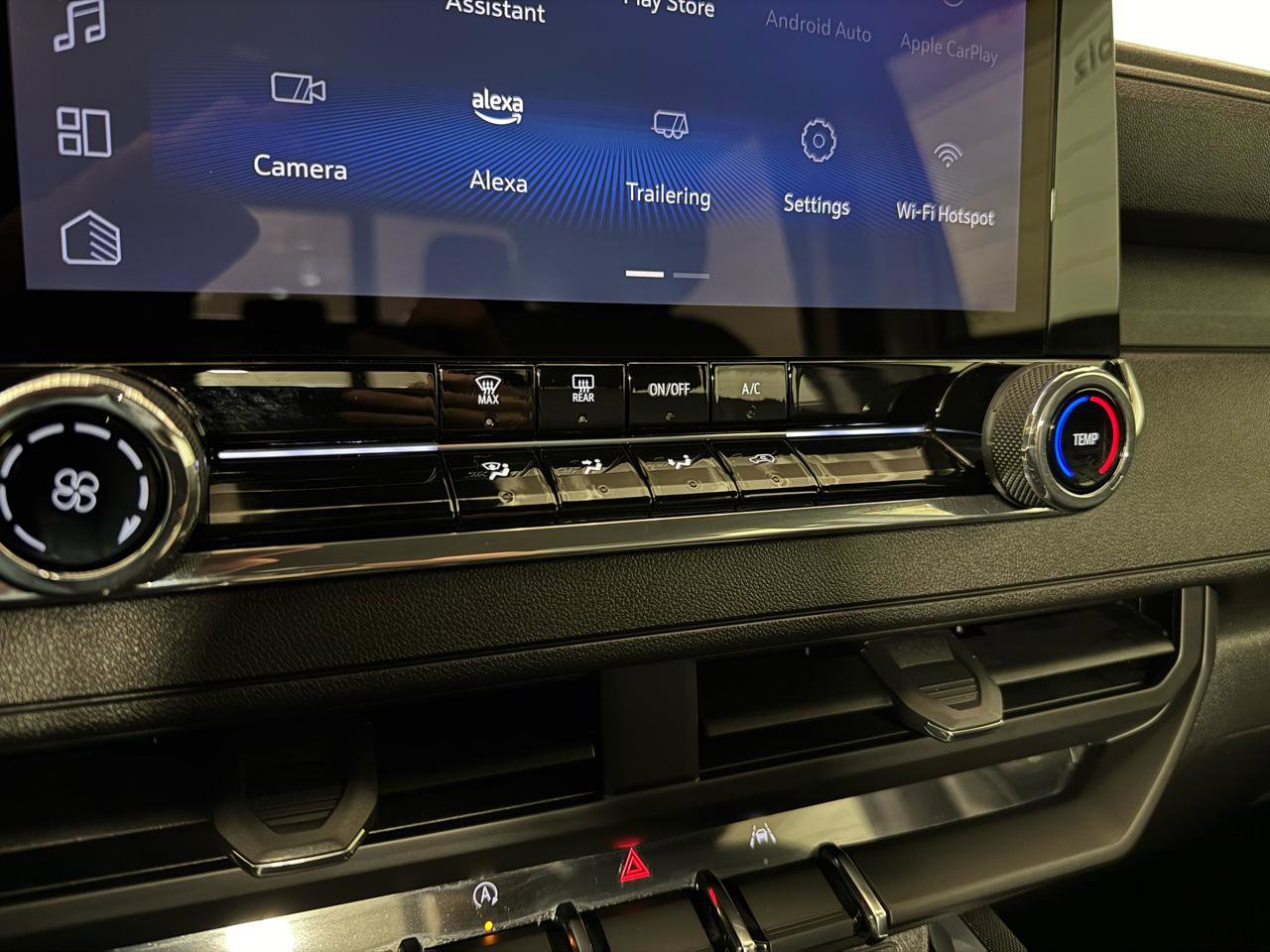 Used 2024 Chevrolet Colorado Trail Boss w/ Advanced Trailering Package image 24