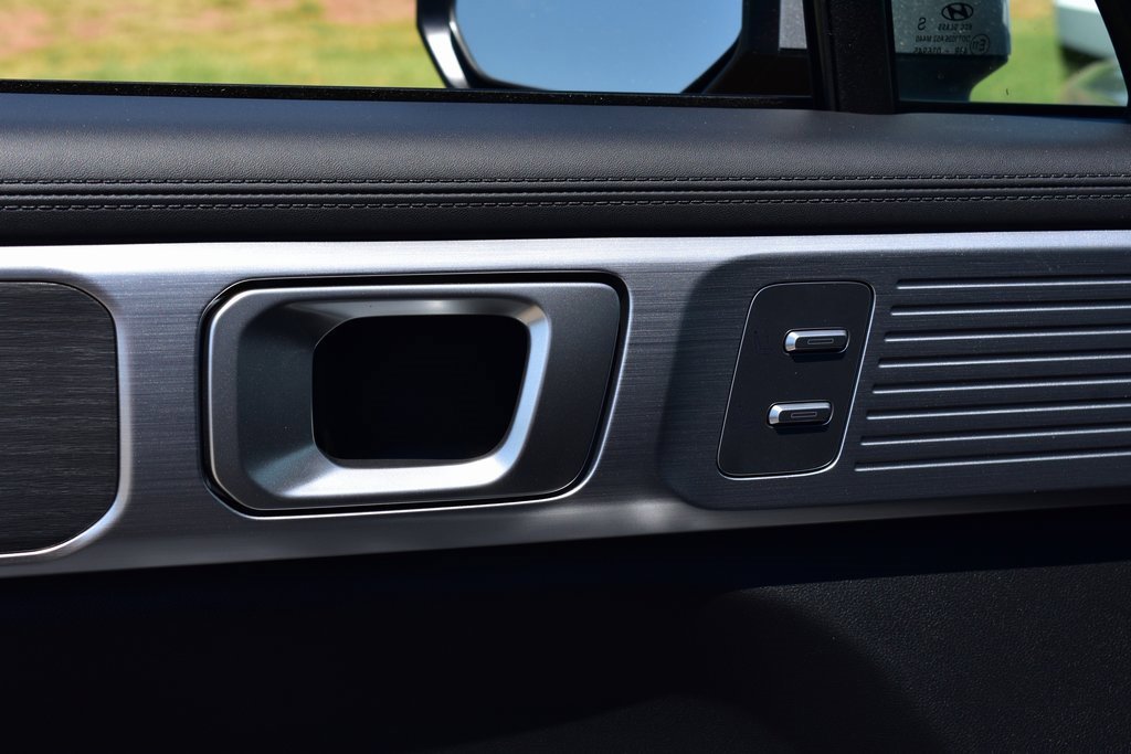 New 2025 Hyundai Santa Fe Limited image 15