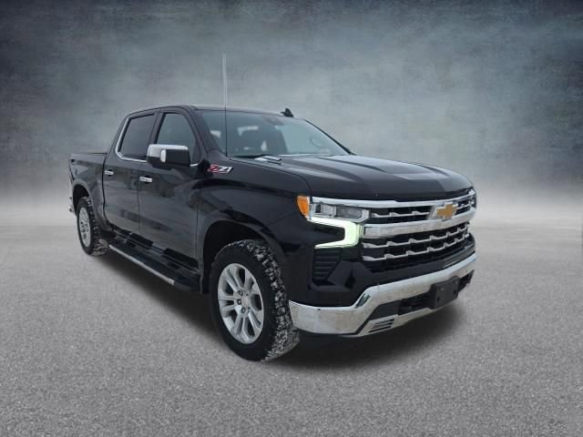 Used 2022 Chevrolet Silverado 1500 LTZ image 2