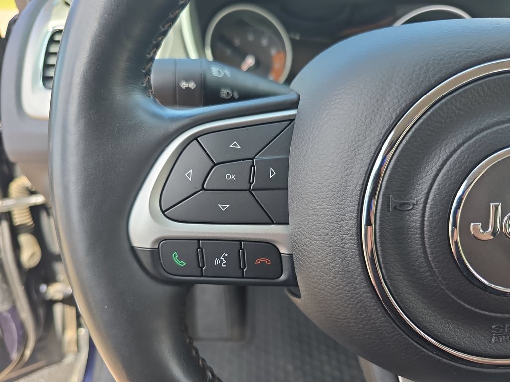 Used 2018 Jeep Compass Latitude w/ Popular Equipment Group AWD/4WD image 16