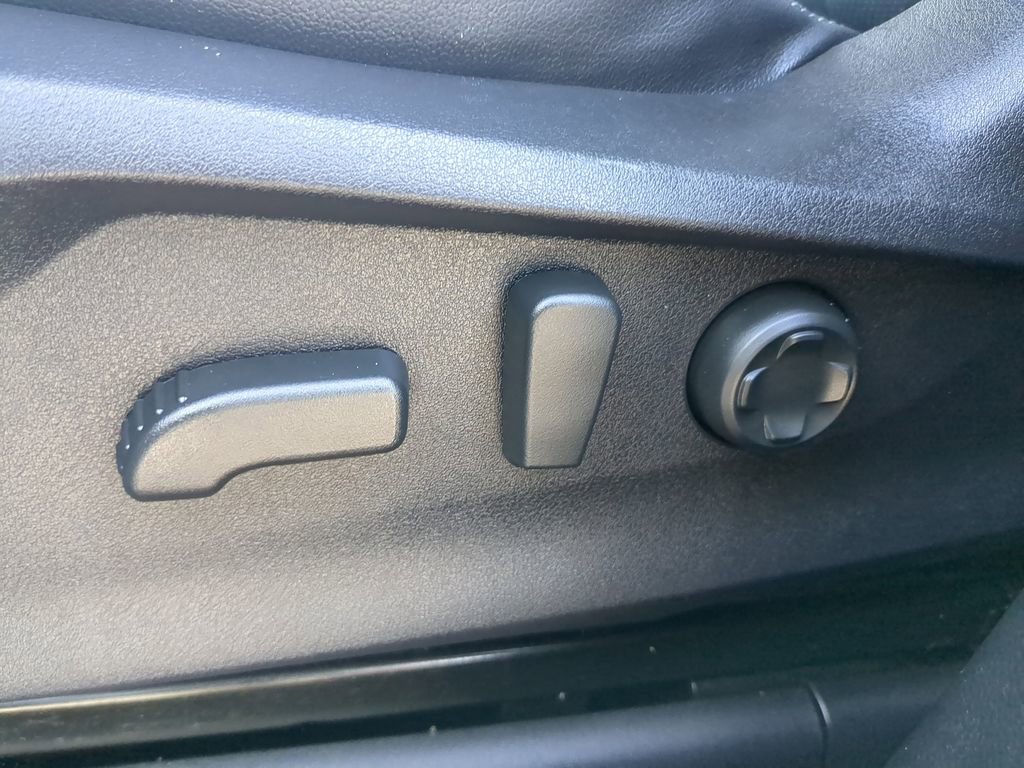 Used 2023 Subaru Ascent Limited image 21