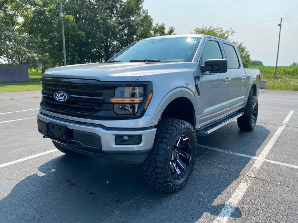 Used 2025 Ford F150 XLT w/ Equipment Group 301A Standard AWD/4WD image 3