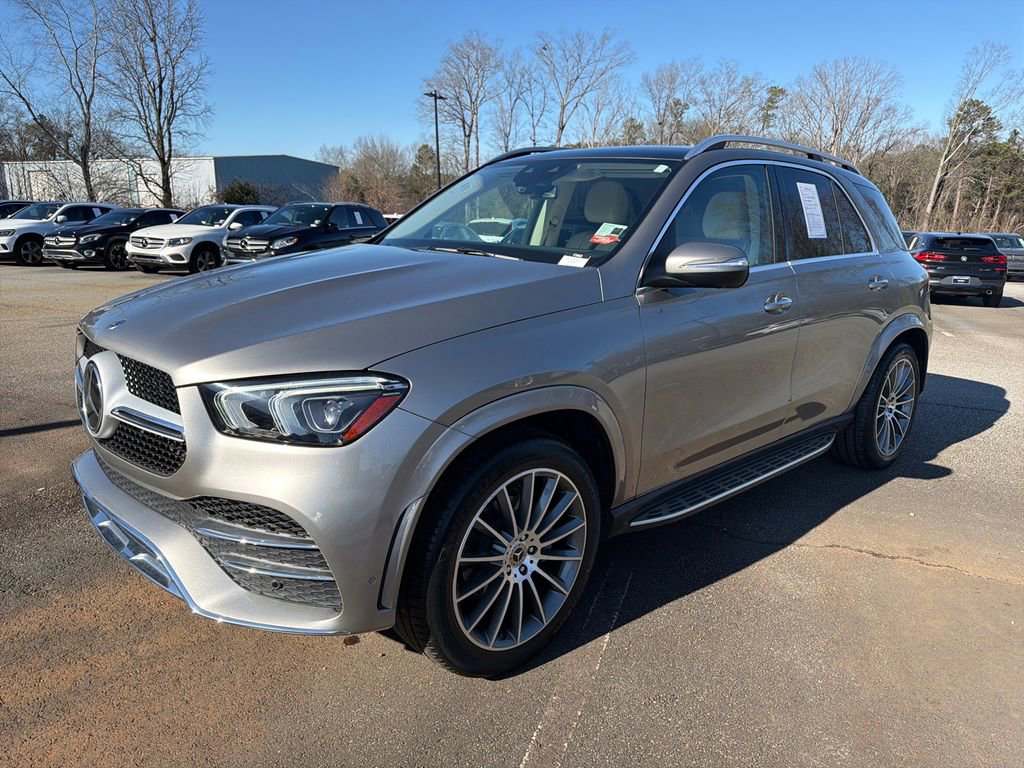 Used 2021 Mercedes-Benz GLE 350 w/ AMG Line Exterior image 3