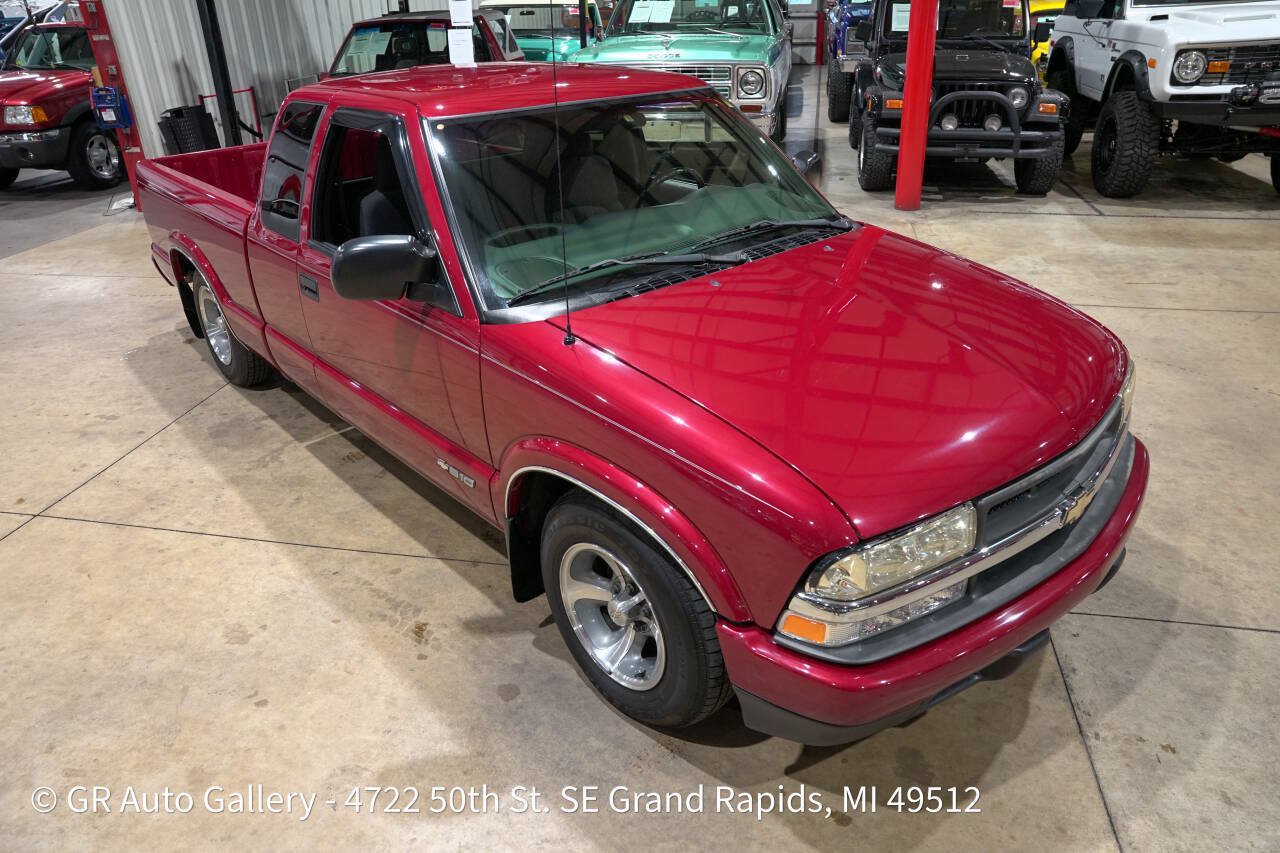 Used 2003 Chevrolet S10 Pickup LS RWD image 14